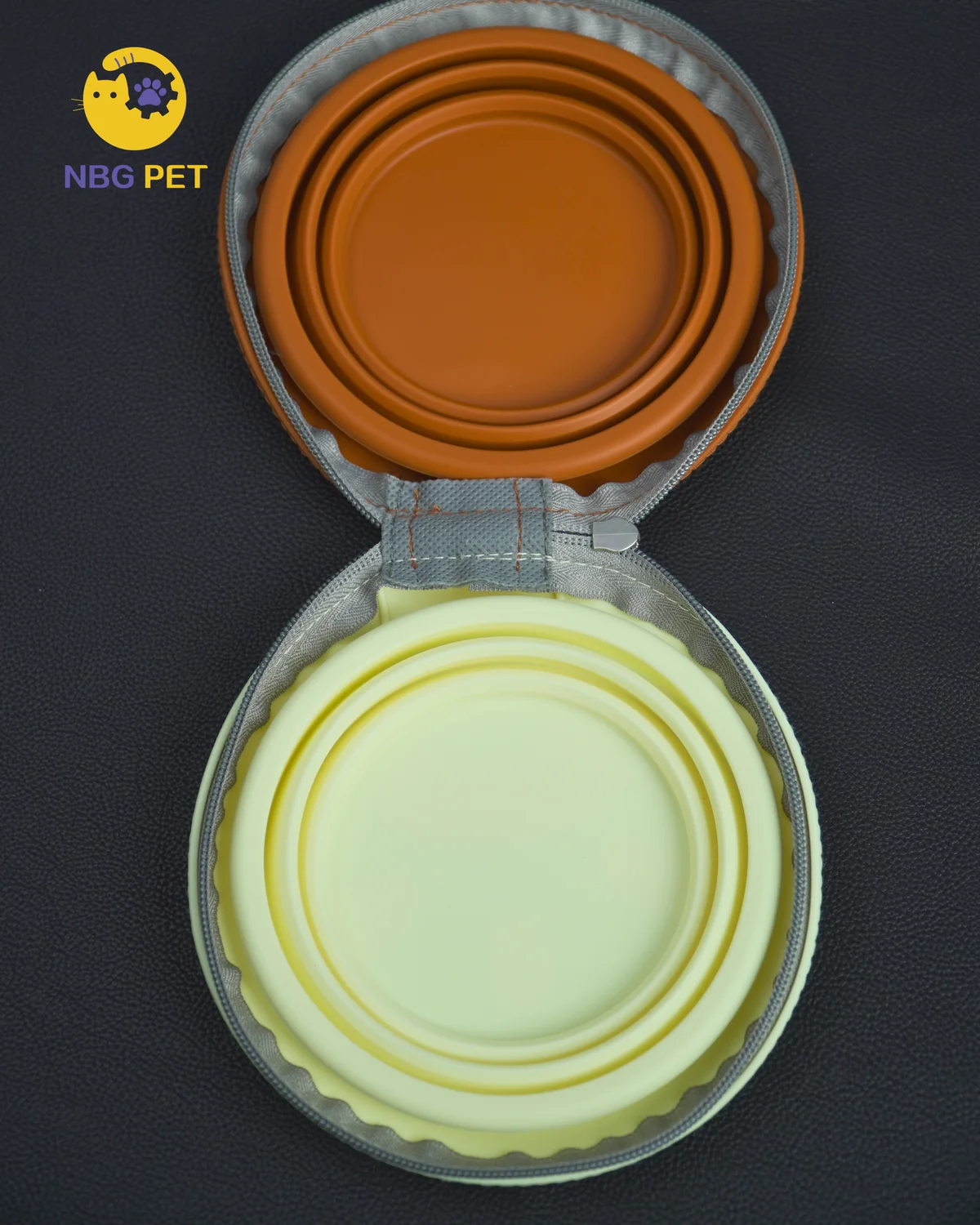 Fully opened paw-shaped collapsible pet bowl
